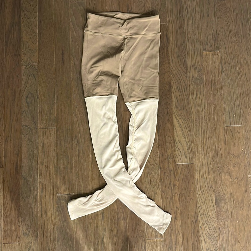 Alo Leggings